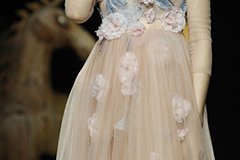 Quelles applications de tissu sont-elles le processus de broderie adapté?